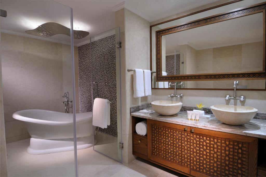 Al Bidda Boutique Hotel Doha Exterior photo